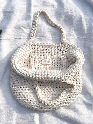 Open image in slideshow, SUMMER IT BAG (handmade crochet bag)
